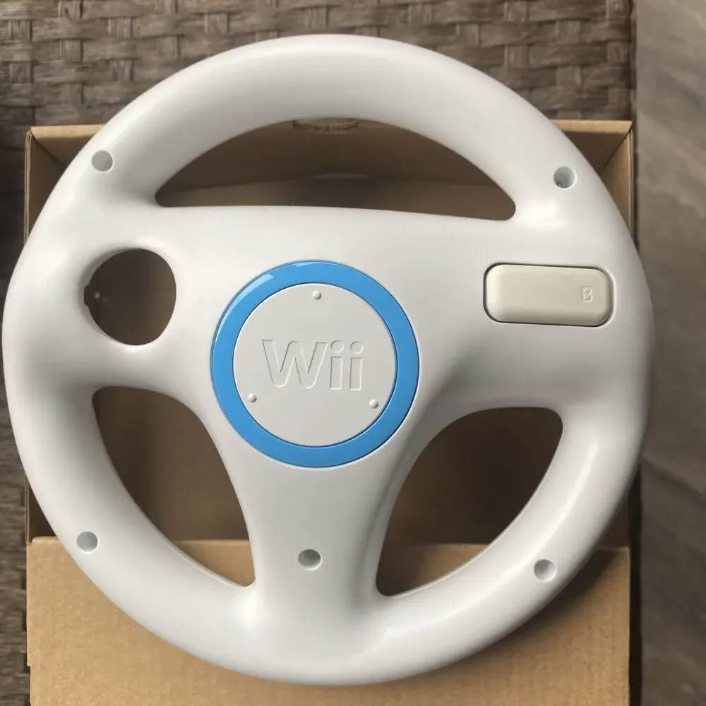 Nintendo Wii OEM Mario Kart Steering Wii Wheel White with Original Box